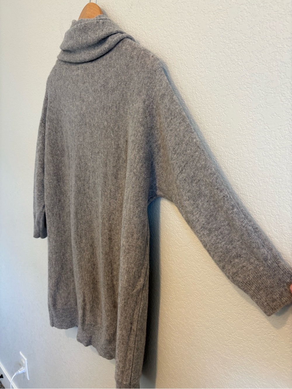 Magaschoni 100% Cashmere Sweater Gray Cowl Neck Tunic Pullover Women’s Large - Picture 14 of 15